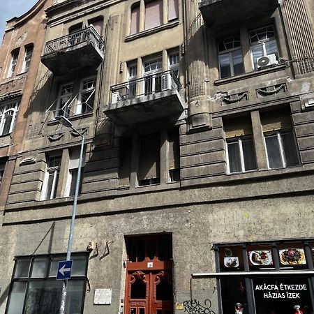 A+ Budapest Downtown Apartments Akacfa Bagian luar foto