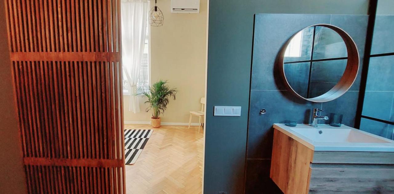 A+ Budapest Downtown Apartments Akacfa Bagian luar foto