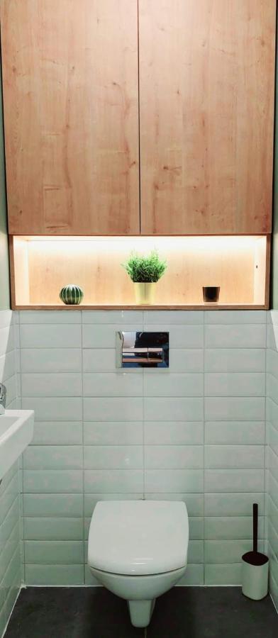 A+ Budapest Downtown Apartments Akacfa Bagian luar foto